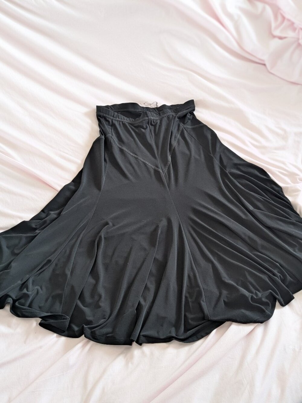 Lace Black Solid Flared Midi Skirt Size L